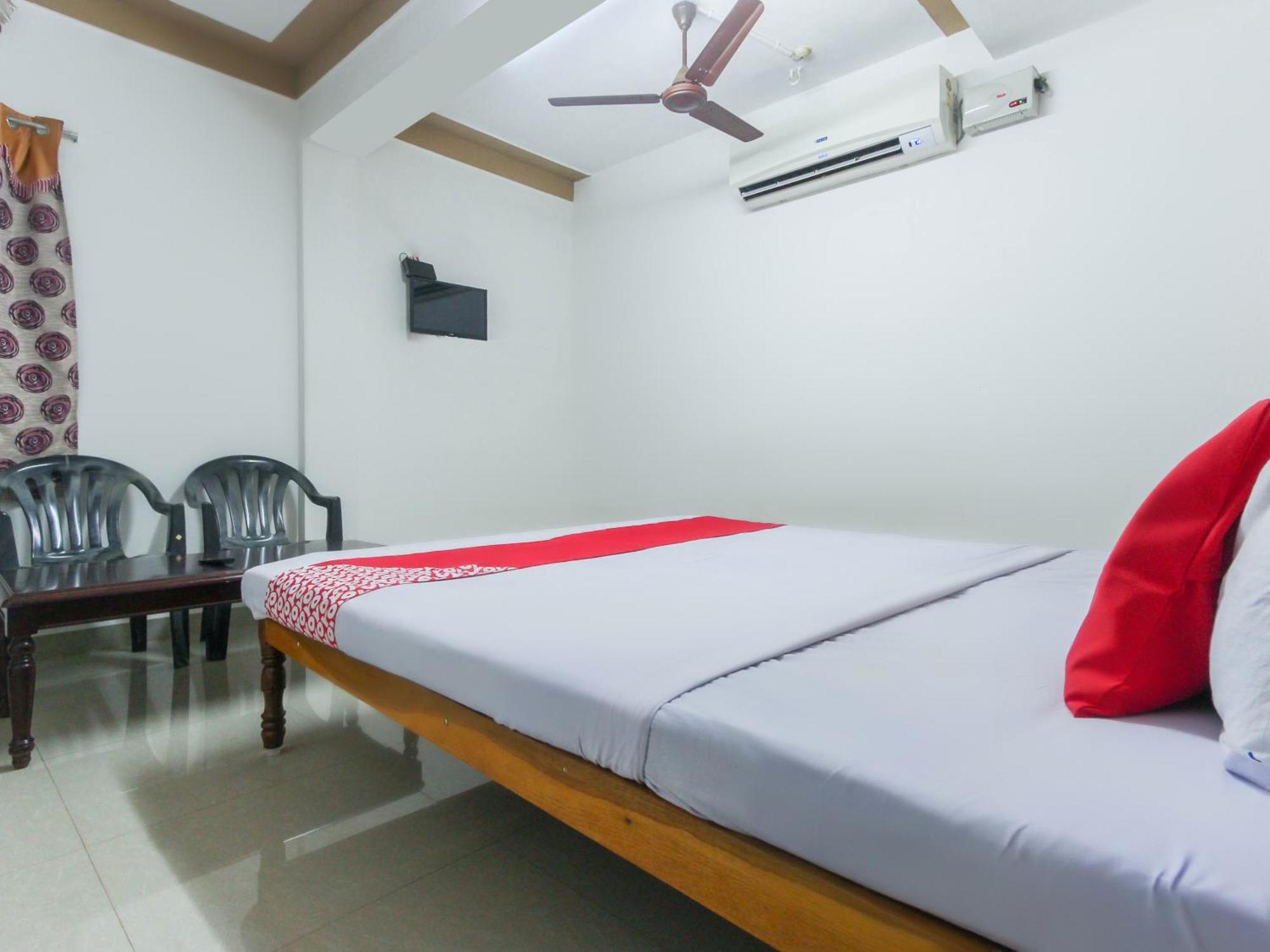Kottaiyur Hotel O Muthu Ganesh Mahal מראה חיצוני תמונה